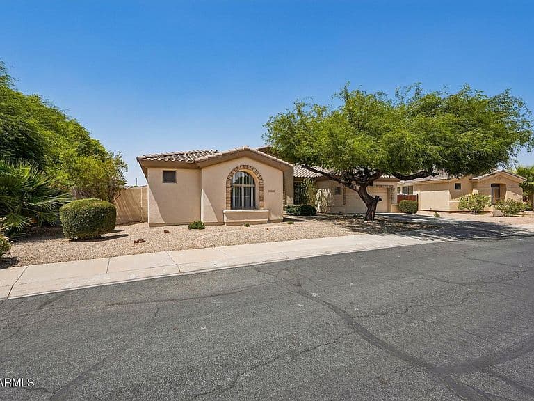 14450 W AVALON Drive photo 2