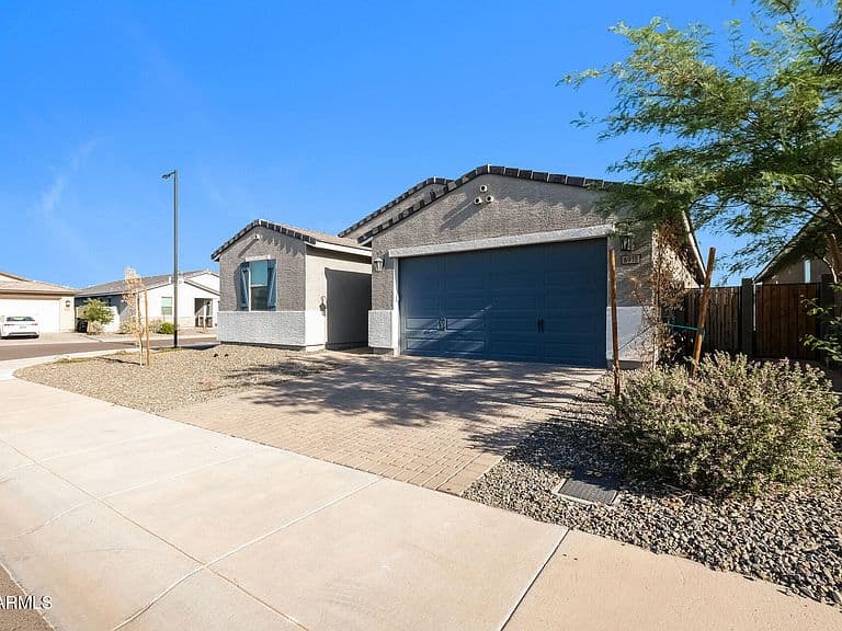6918 W SAMANTHA Way photo 2