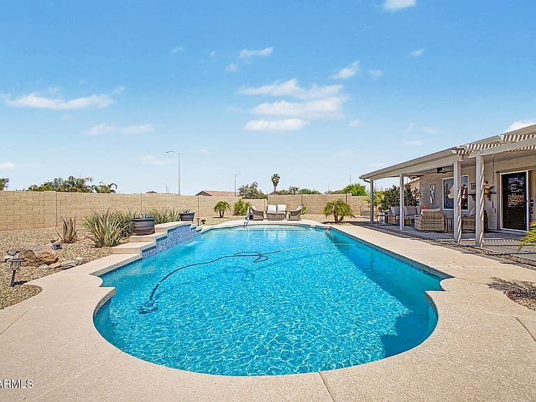 10672 W ROSS Avenue photo 3