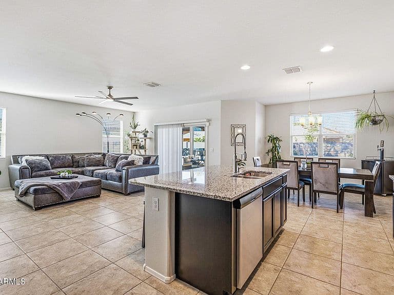 36996 W MEDITERRANEAN Way photo 5