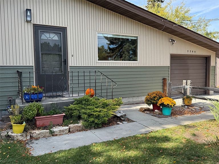 5260 Kerr Dr photo 2