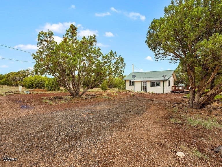 8376 Apache Dr photo 1