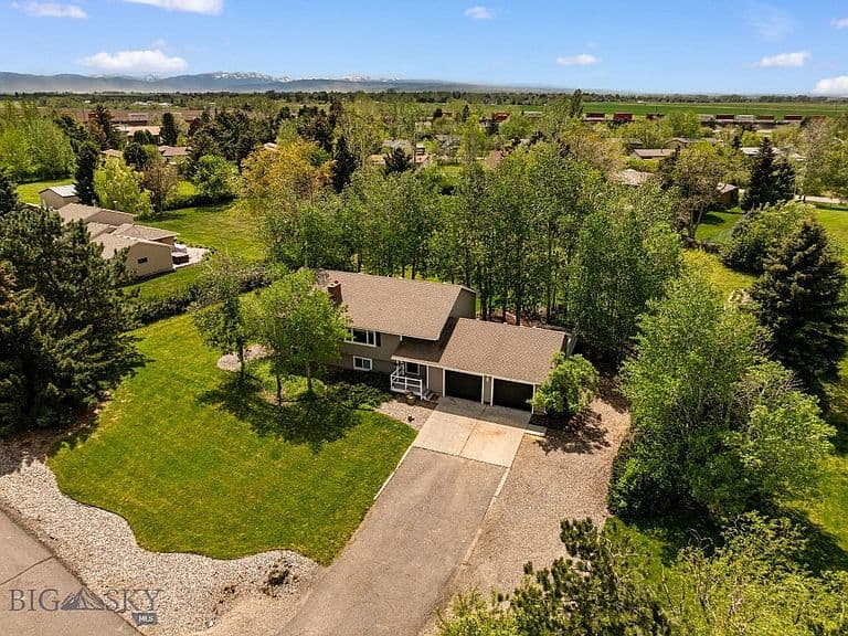 313 Cirque Dr photo 1