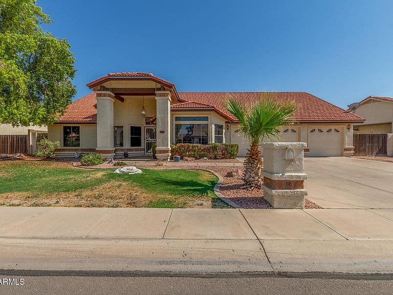 315 W MCNAIR Street photo 3