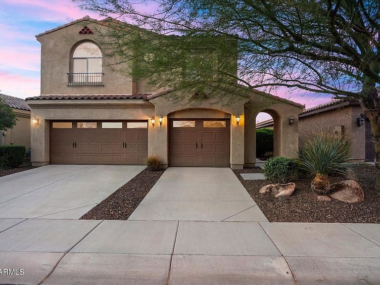 4436 E MURIEL Drive photo 1