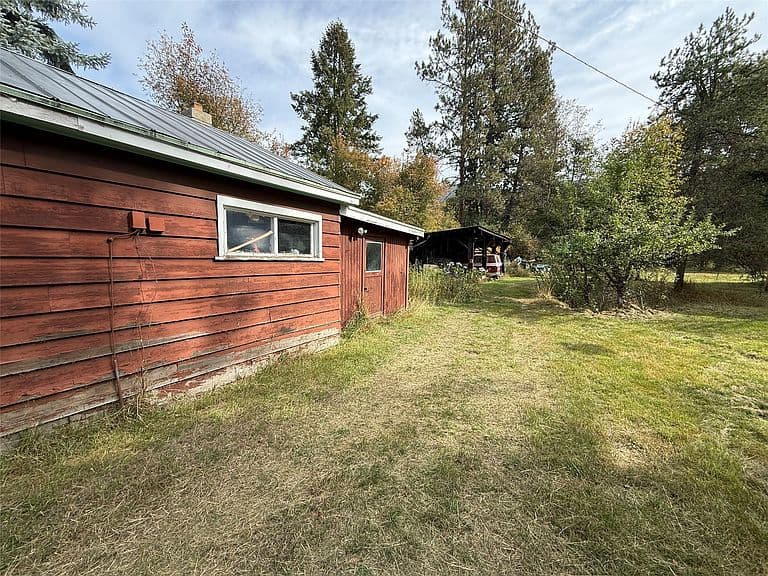 276 Dolphin Way photo 3