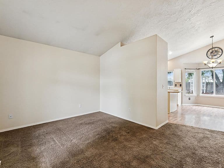 1320 New York St photo 5