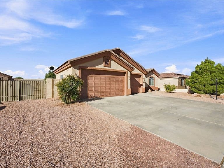 4212 E Old Ranch Lane photo 3