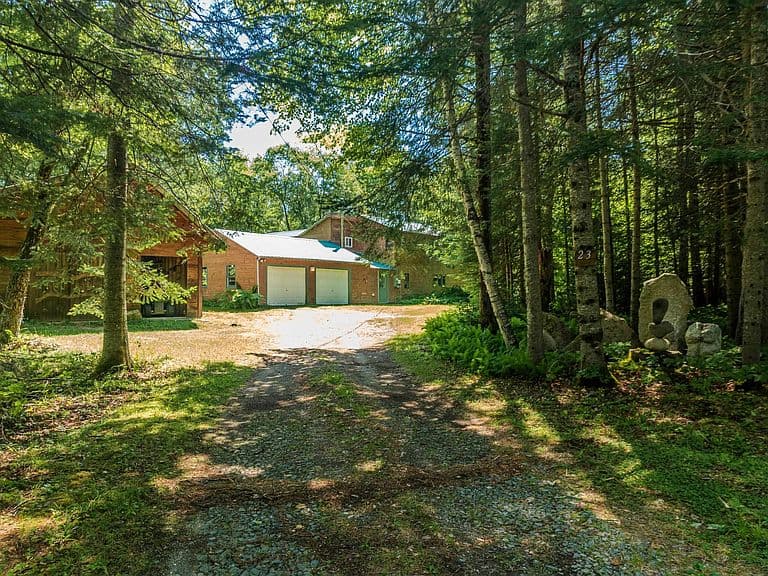 23 Garneau Road photo 5