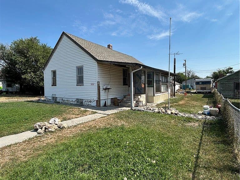 513 N Cheyenne Ave photo 2