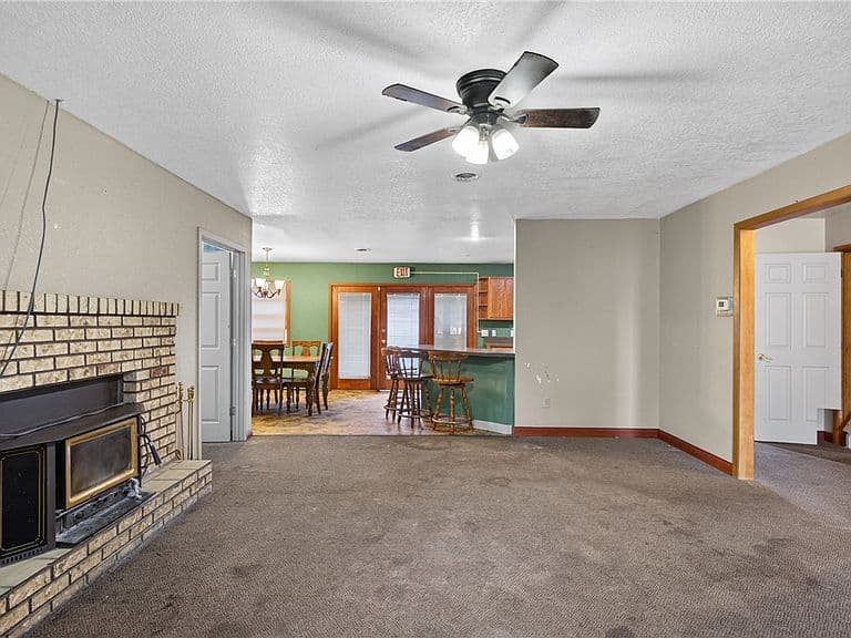 804 2nd St W photo 4
