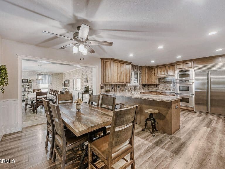 10226 E IRIS Road photo 3