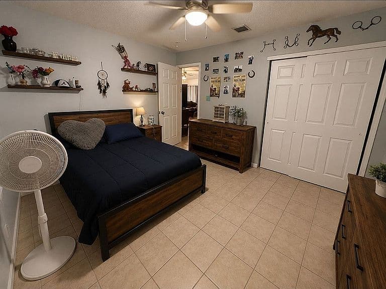 3513 E Cuervo Ln photo 4