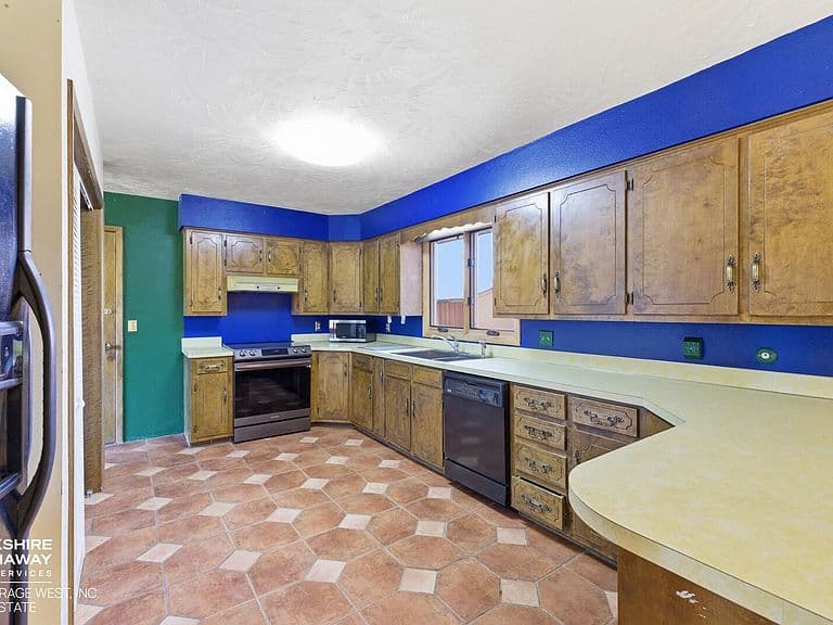 12 Marquette Dr photo 5