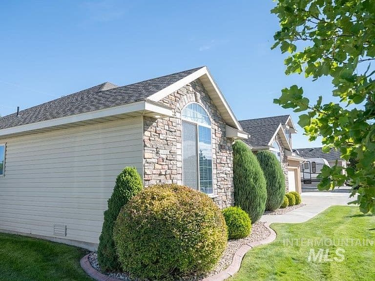 1030 Oakwood Ave photo 3