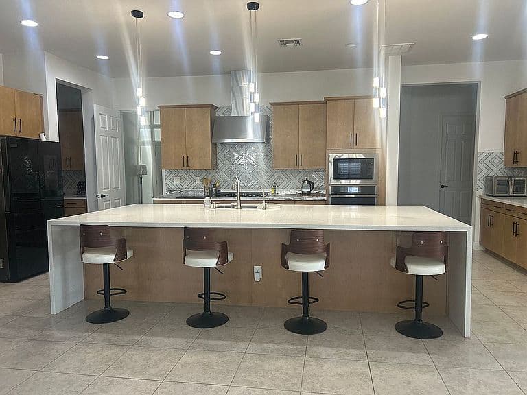 3349 E Branham Ln photo 2