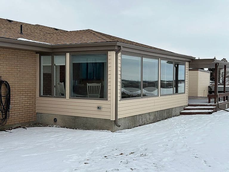 454 E Highway 81 photo 3