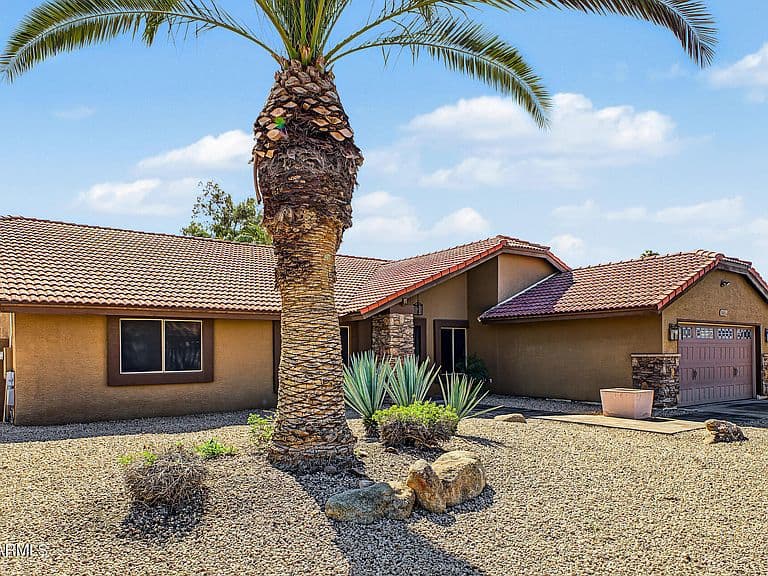 6001 E MONTE CRISTO Avenue photo 2