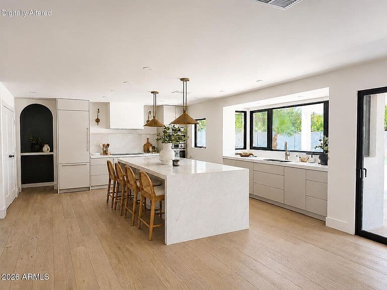 5410 E CORRINE Drive photo 3