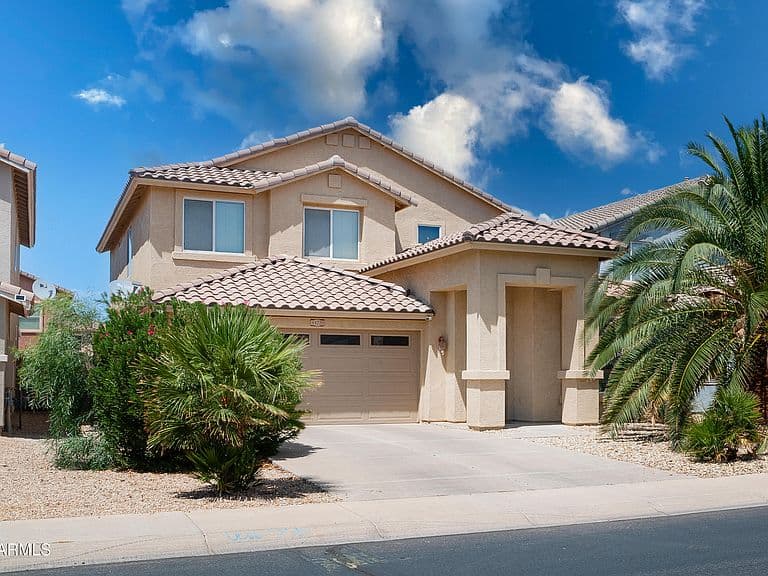 44228 W MCCLELLAND Drive photo 1