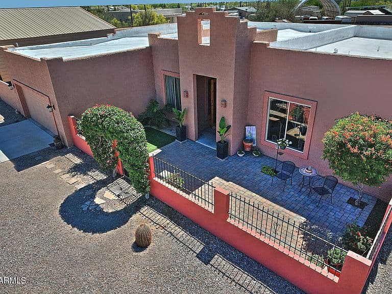 1111 E SUPERSTITION Boulevard photo 3