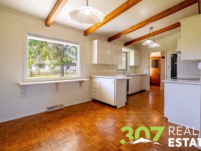 2704 Cowgill Rd photo 4