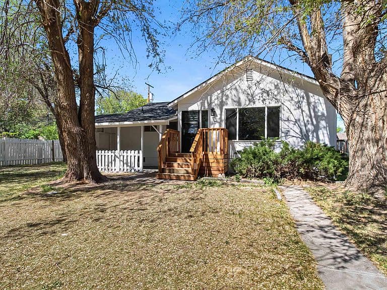 1818 Normal Ave photo 2