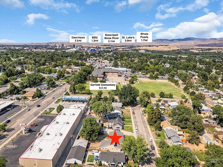 2025 S Longmont Ave photo 5