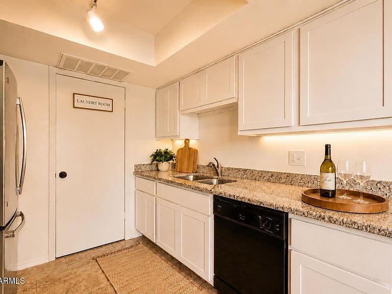 4014 S 44th Way photo 3