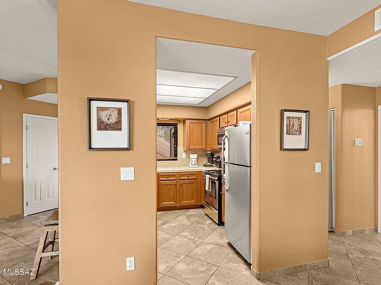 6655 N Canyon Crest Dr #Drive17101 photo 5