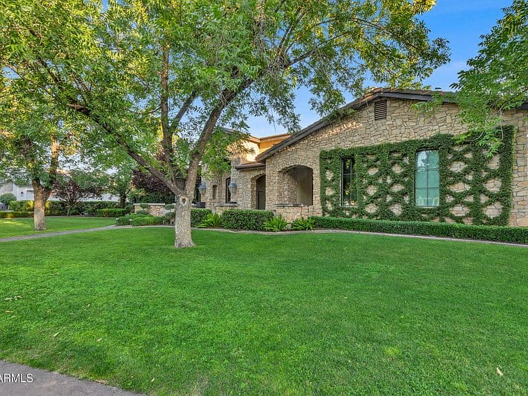 20415 E SUNSET Court photo 5