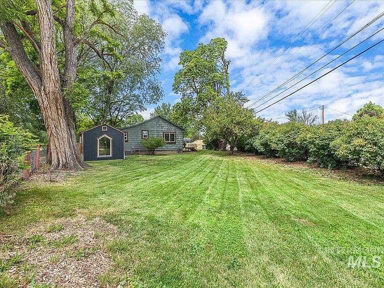 1419 E Boise Ave photo 5