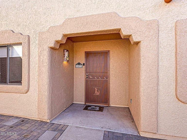 1033 W Placita Agradable photo 5
