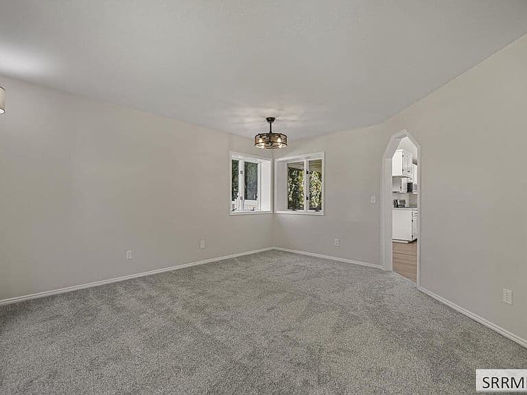262 Brookside Dr photo 5