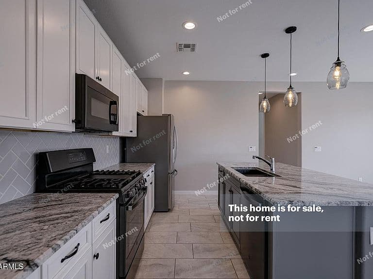 19698 W TURNEY Avenue photo 2