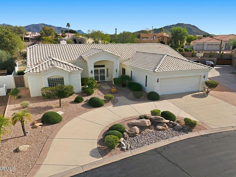 6460 E Trailridge Cir Unit 2 photo 1