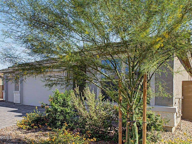 2069 E BROOKLYN Drive photo 4