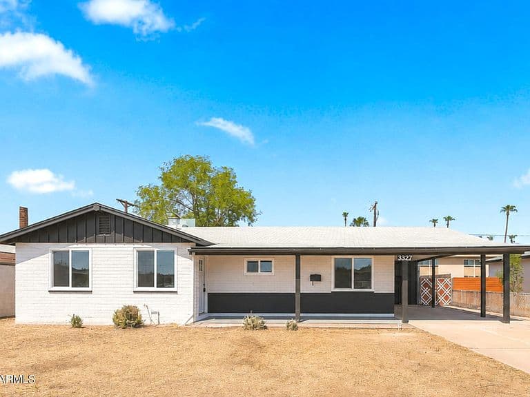 3322 E WILLETTA Street photo 1