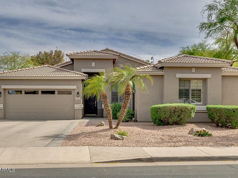 181 W BIRCHWOOD Place photo 1