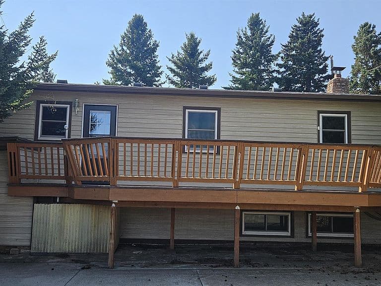 1147 Sherman St photo 3