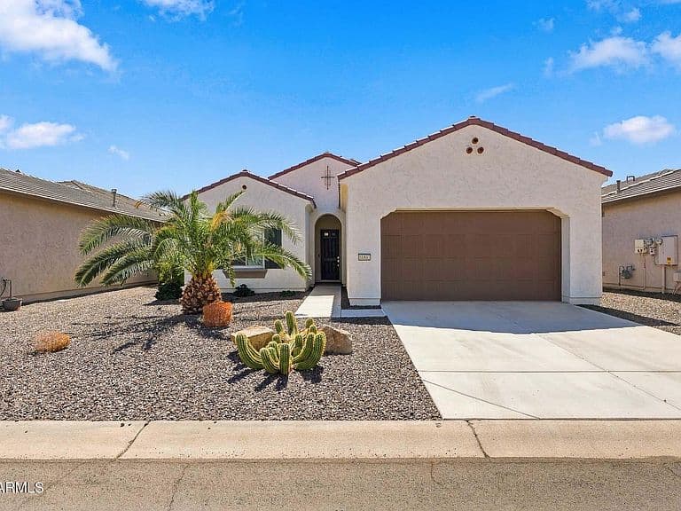 16837 W ALMERIA Road photo 2