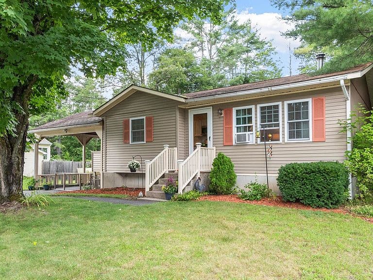 163 Liberty Lane photo 1