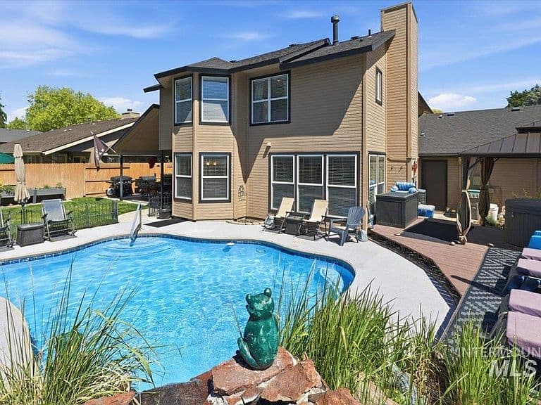 9881 W Alliance Dr photo 2