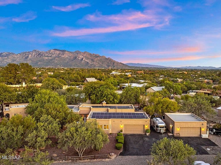 3545 W Camino Alto photo 1