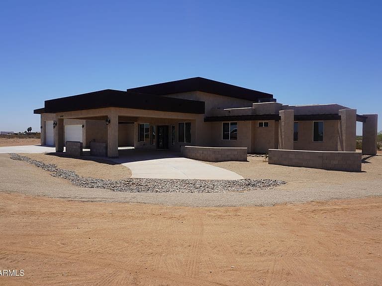 23167 W MONTGOMERY Road photo 2