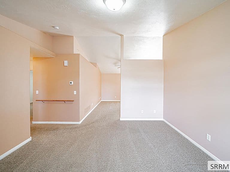 1268 S Ashland Dr photo 4