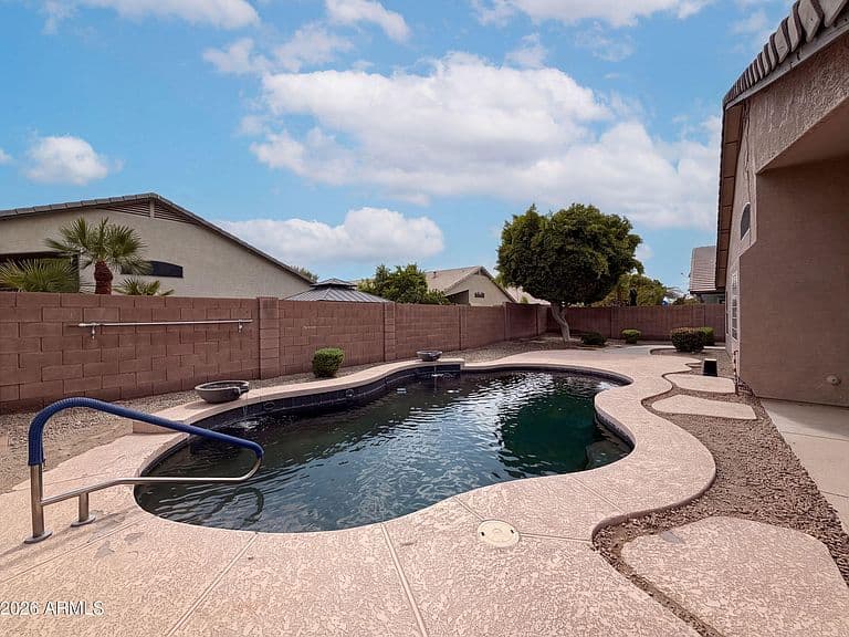 16735 W MCKINLEY Street photo 5