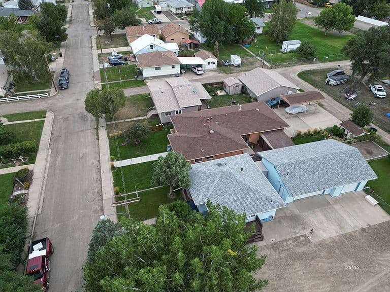 617 E Dodge St photo 4