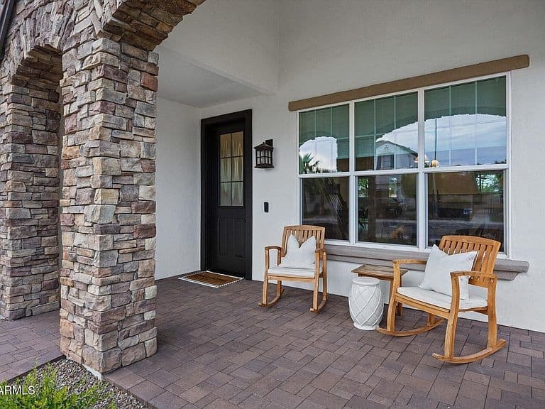 2288 E ASTER Drive photo 3