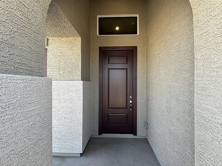 17493 W SOUTHGATE Avenue photo 5